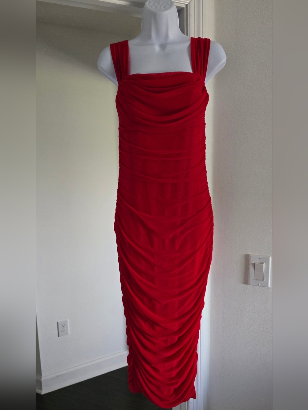 PRETTY GARDEN Summer Wedding Guest Dress for Women Ruched Size Medium - Picture 3 of 8
